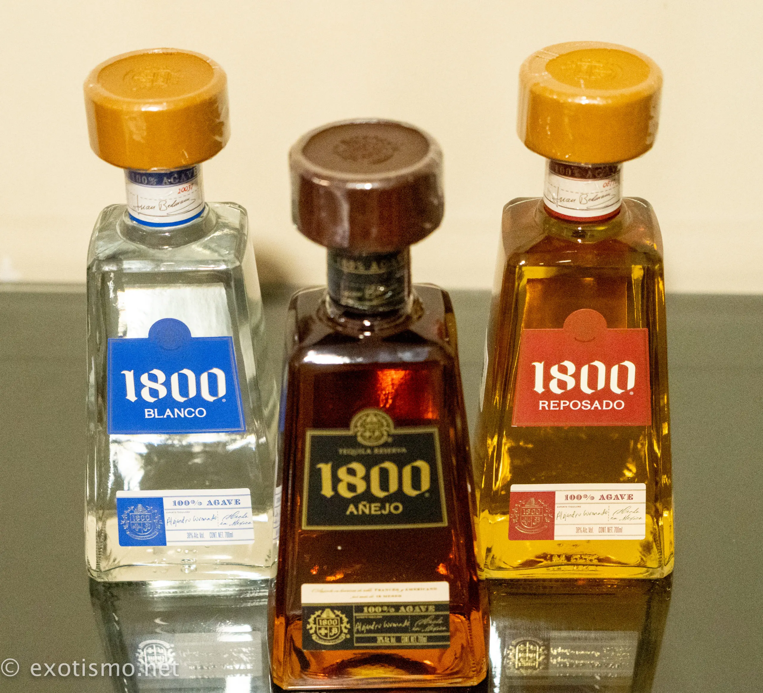 日本未発売　テキーラ1800 Anejo 1.75L日本では入手困難 16166-1225-
